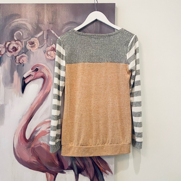 P.S. KATE Spring Sweater - Picture 3 of 5